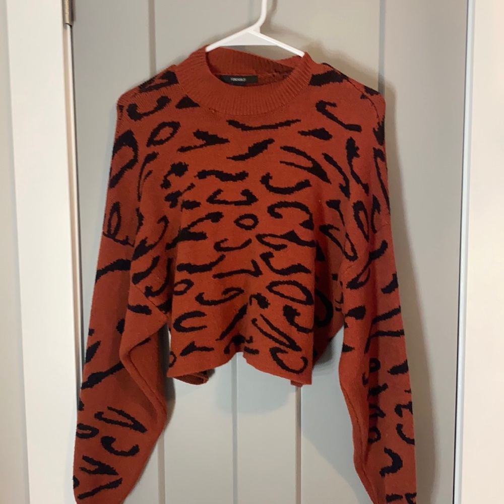 Forever 21 sweater lightly worn